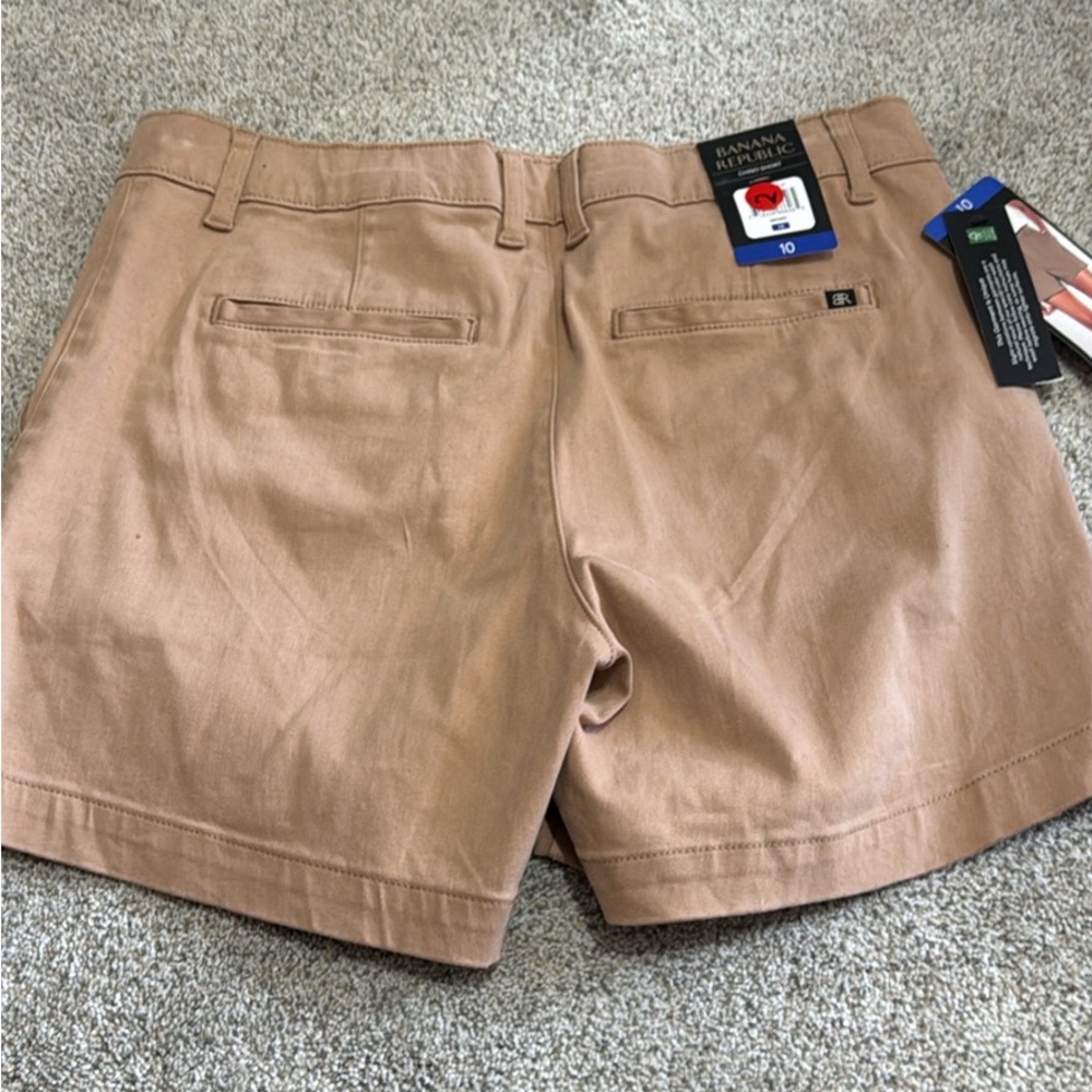 Banana Republic Tan Bermuda Shorts Cotton Blend